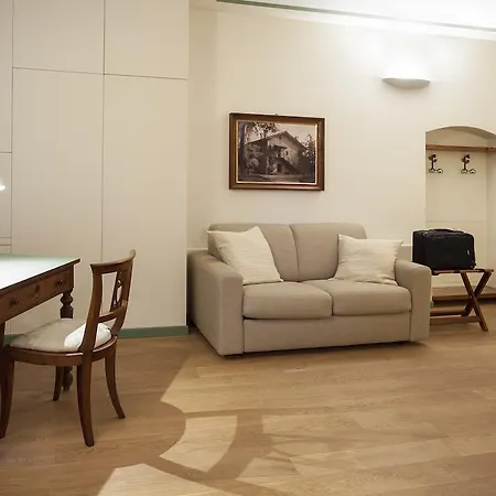 Borromeo Rooms Bed & Living-3
